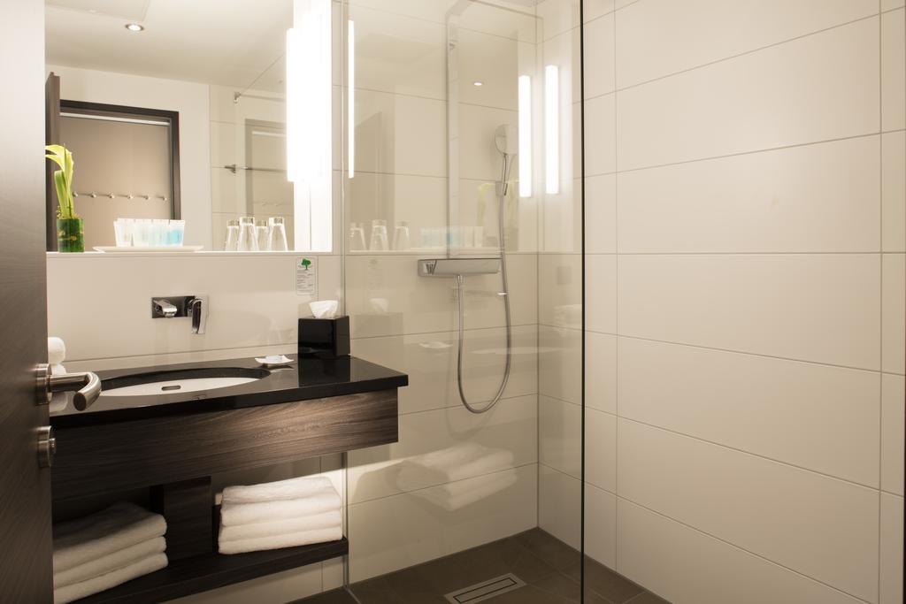 Vital Rhein Main Therme Wellness & Отель Хофхайм-ам-Таунус